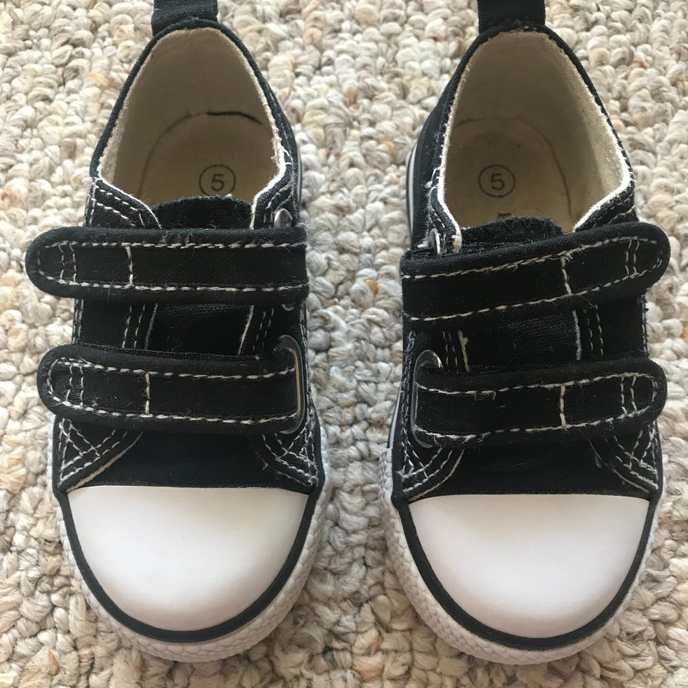 Koala Kids Shoes Size 5